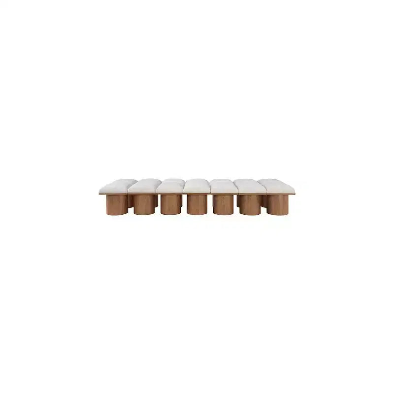 Panca in tessuto bouclé color crema, finitura noce, 4 posti a sedere