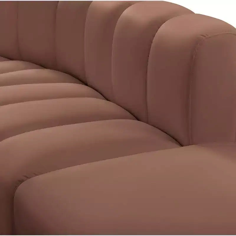 Divano modulare con trapuntatura a canale in similpelle color Cognac, 1 posto