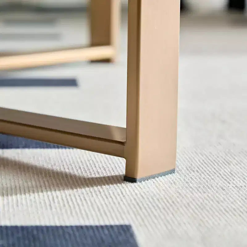 Tavolino rotondo beige, base incrociata, 80 cm, monouso