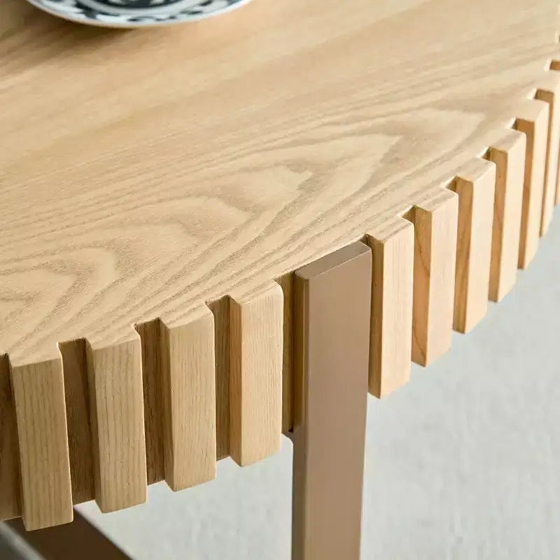 Tavolino rotondo beige, base incrociata, 80 cm, monouso