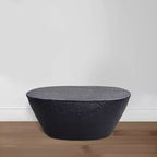 Tavolino da caffè in alluminio martellato nero, forma irregolare, 36"L × 18"P × 16"H